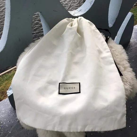 Authentic Gucci Large White Cloth Drawstring Dustbag - Picture 4 of 7